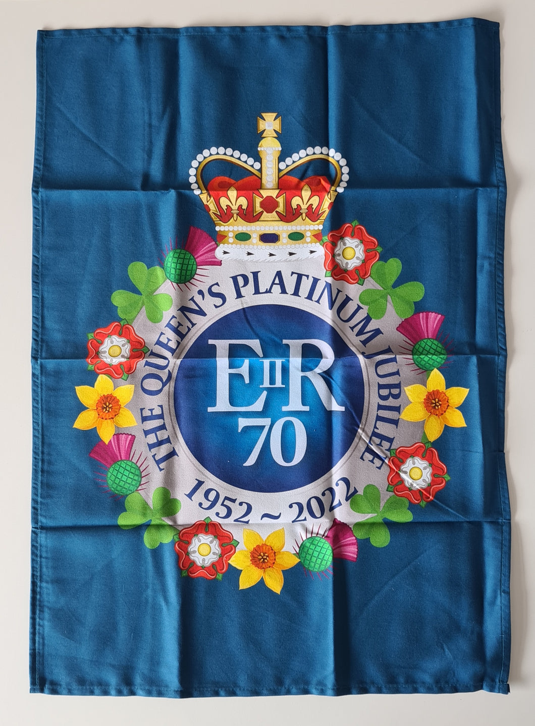 The Queen's Platinum Jubilee Commemorative Tea Towel